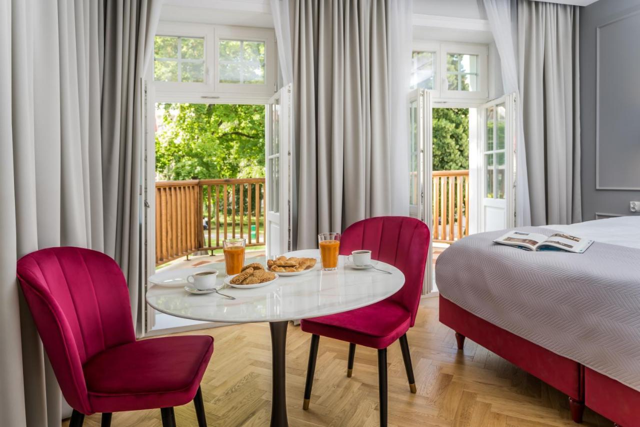 H Aparthotel エウク エクステリア 写真